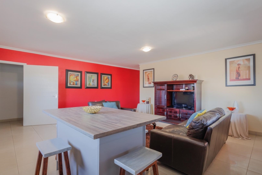To Let 1 Bedroom Property for Rent in Rouxville Western Cape